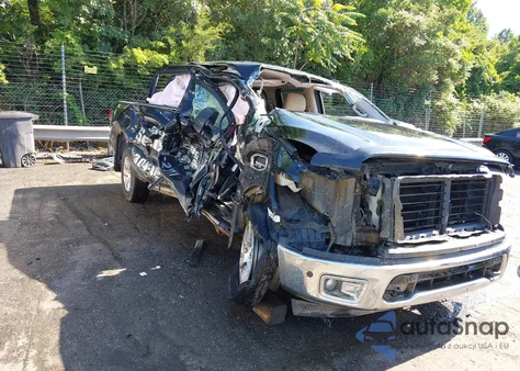 2017 Nissan Titan Sv z USA, uszkodzony, nr VIN 1N6AA1E5XHN559255